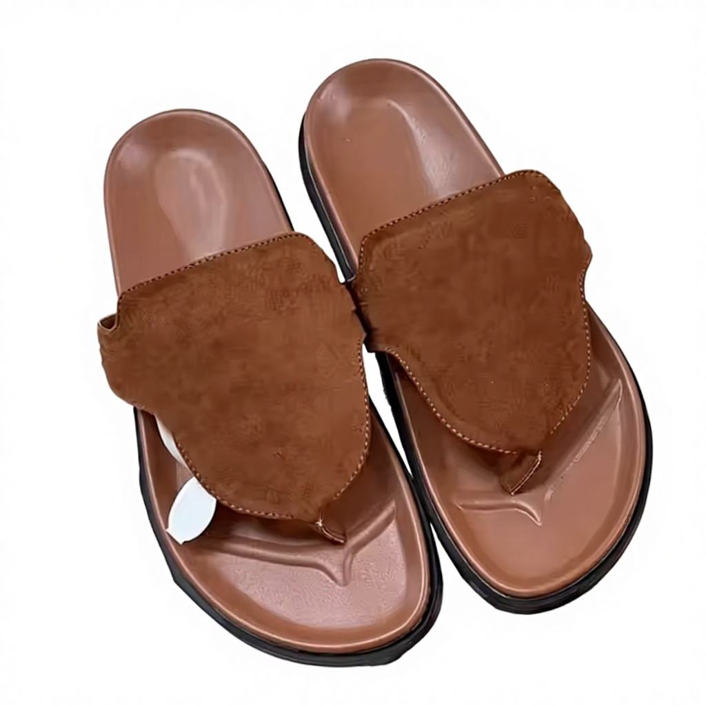 Hot Selling Women's Metallic Decorated Leather Flip Flop Sandals