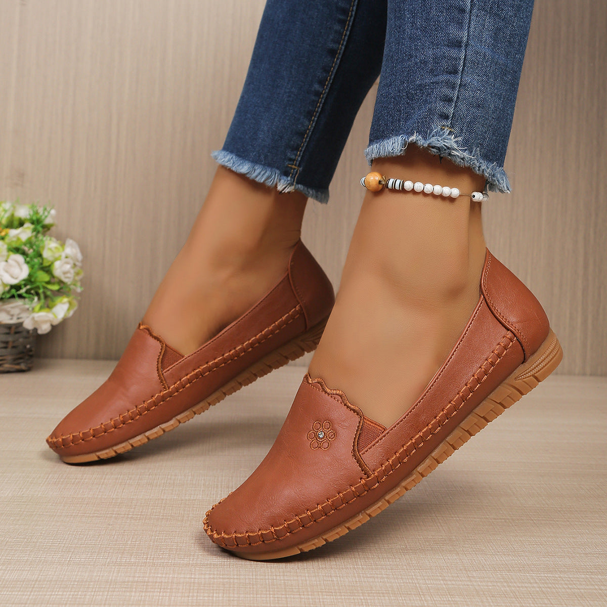 Hot selling women's floral casual flats